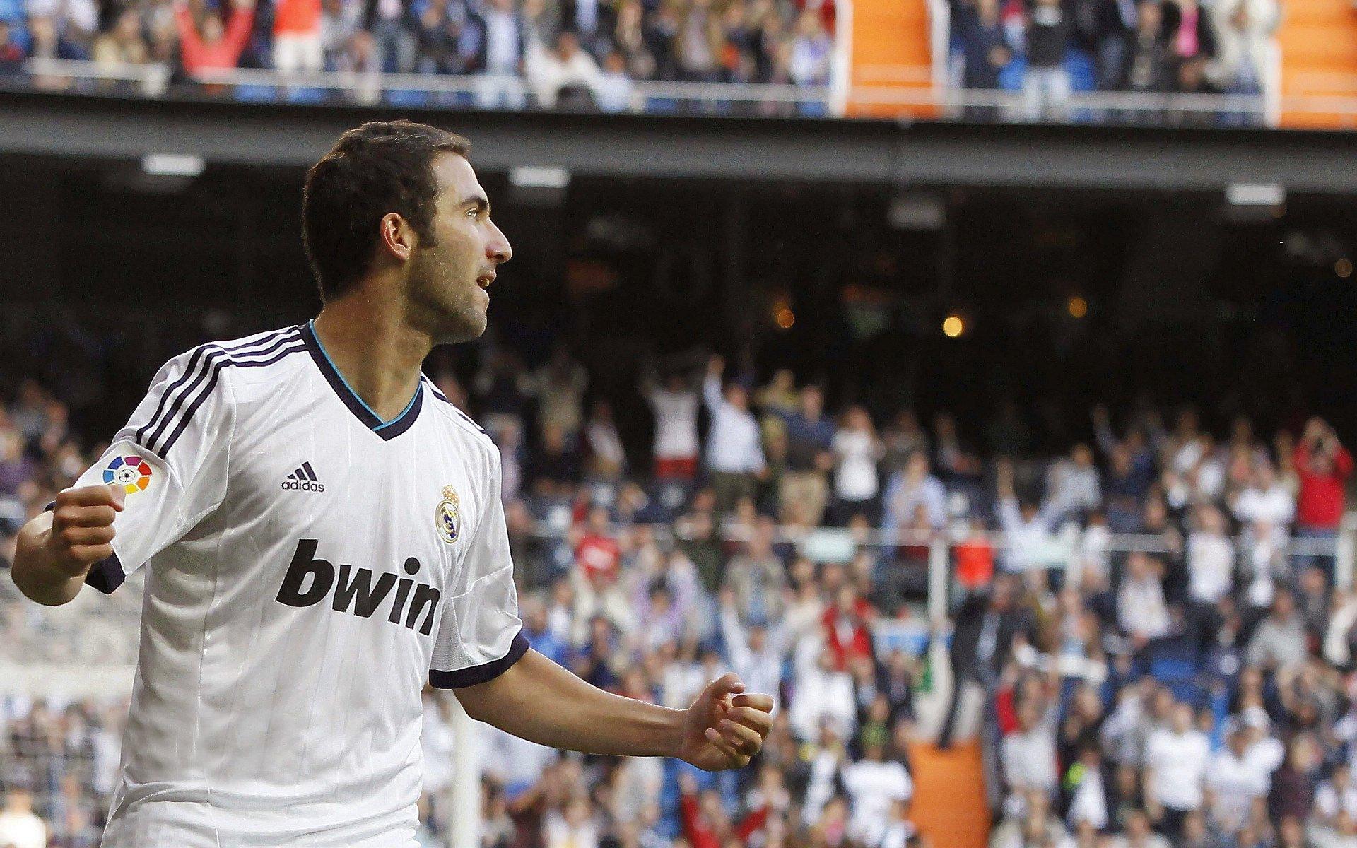 FC ONLINE推出重磅福利，WS巅峰卡免费获取与强力签约计划全解析